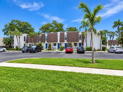 Property at 1570 NW 89th Ter #1570, Pembroke Pines, FL