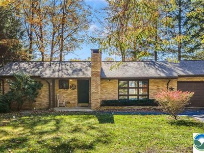 4193 Forest Dr