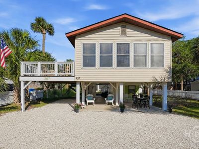 207 2nd Avenue