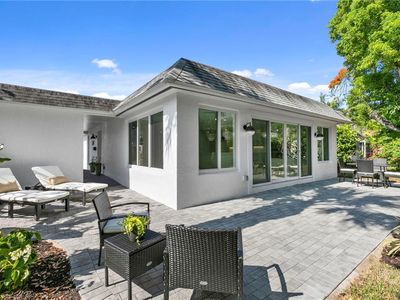 17 Knights Bridge RD