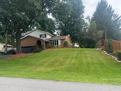 1871 Dixie Ln