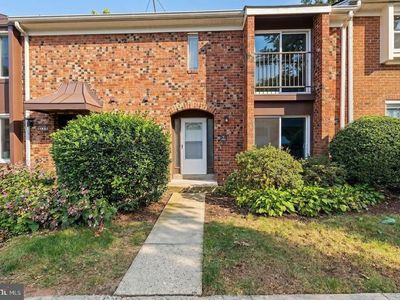 3743 Persimmon Cir