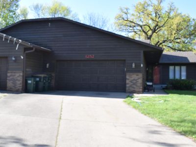 Property at 1252 Rolling Oaks Ln NW, Hutchinson, MN