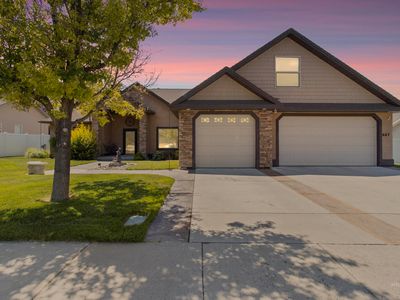 667 Sunfire Dr