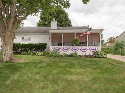 2500 Foxhall Dr