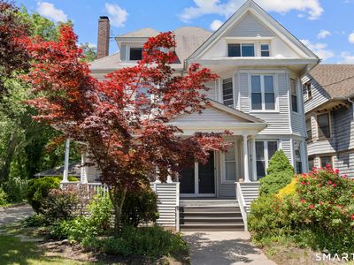 682 Whitney Avenue