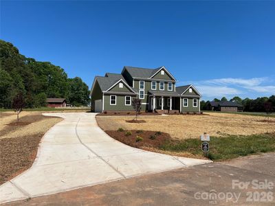 1909 Friendly Ln