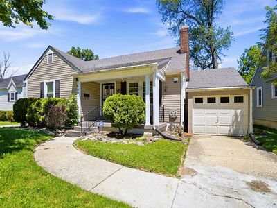404 Rosewood Ave