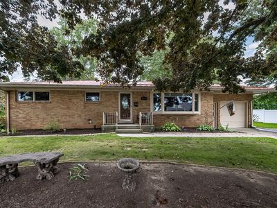 2653 Lakeside Dr