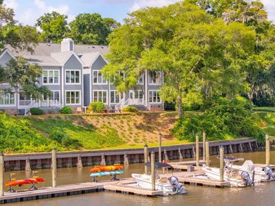 102 Waterfront Plantation Dr