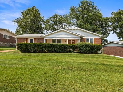 3985 Fairway Dr