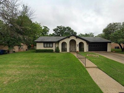 417 Dixon Dr