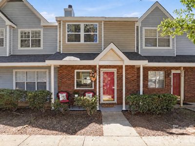 3858 Mosscroft Ln #1702