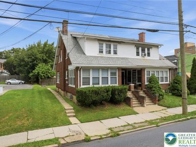 7 E Elizabeth Ave