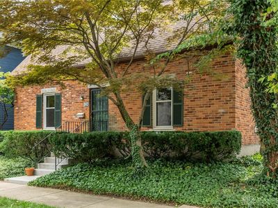110 Jones St