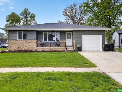 209 S 2nd St