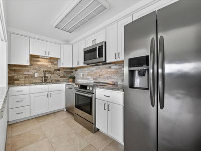 6211 W Northwest Hwy APT G312