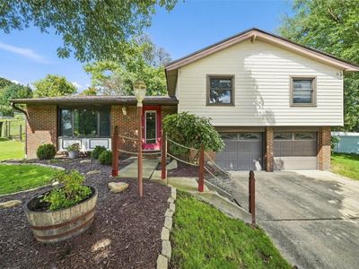 164 Lansdowne Dr