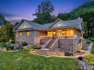 99 Mary Gray Dr