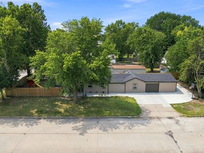 1601 W Regal St
