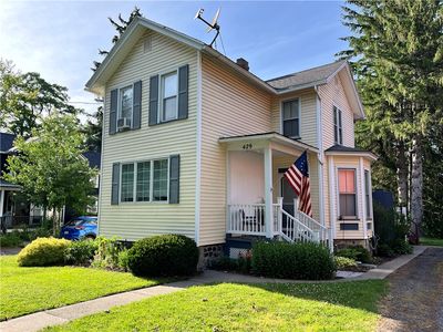 429 W Main St