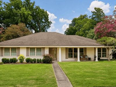 405 Live Oak Dr