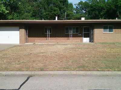 1621 Cinderella Ave