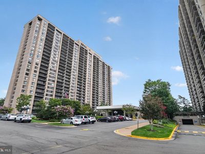 3705 S George Mason Dr APT 1407