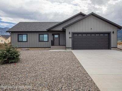 540 Little Greys Loop
