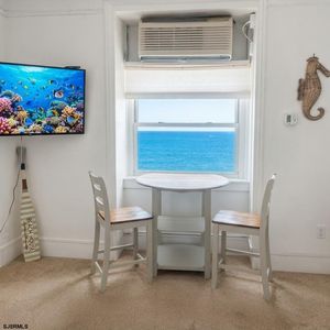 2721 Boardwalk #922