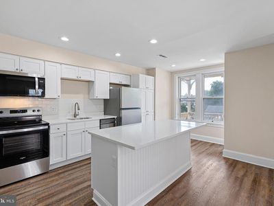 1306 W 13th St APT 2