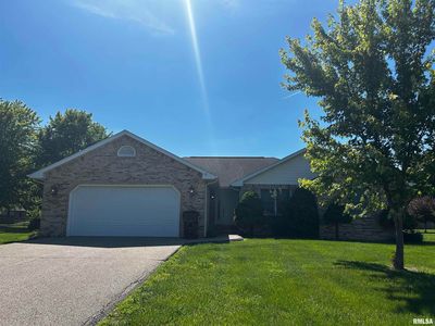 Property at 3829 Lake Dr, Taylorville, IL