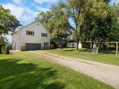 8970 River Valley Rd