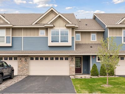 2125 Bay Dr