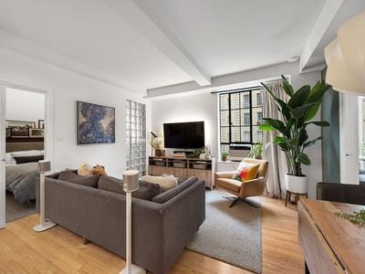 350 W 57th St APT 5E