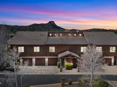 1100 Deodora Ln #206