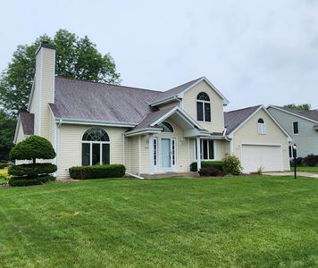 Property at 1021 Burnwyck Dr, Janesville, WI