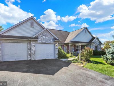 856 Walnut Crest Dr
