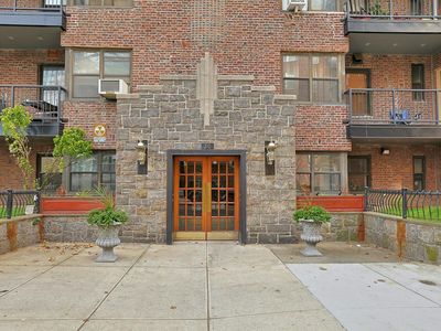 30 Clinton Place #4C