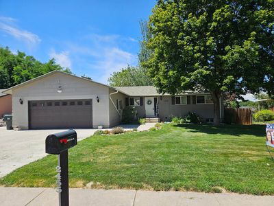 2455 Ada St