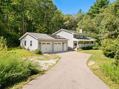 787 Lantern Hill Road