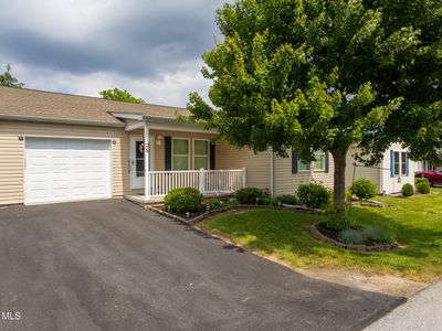 105 Lily Pearl Dr