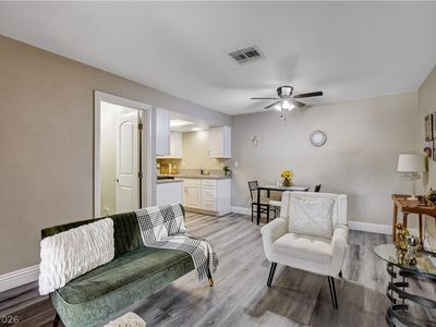 445 N Lamb Blvd APT C