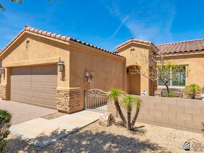 6040 E Overlook Ln