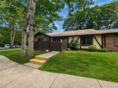 145 Cambridge Drive