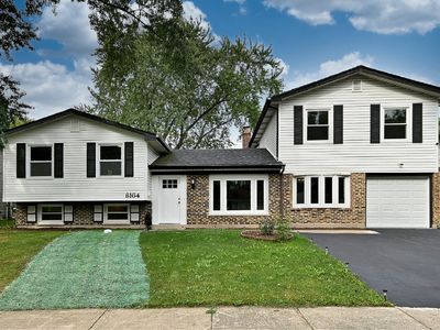8164 N Carrolton Ct