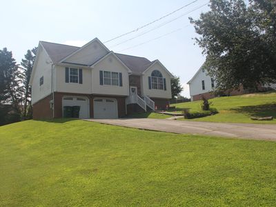 720 Debbie Ln