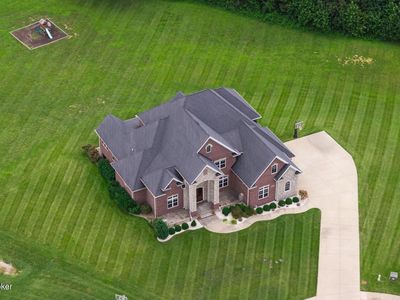 142 Waterside Dr