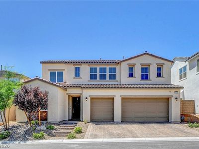 10161 Bismarck Palms Ave