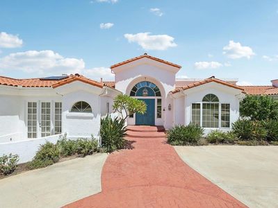 17572 Via Loma Dr